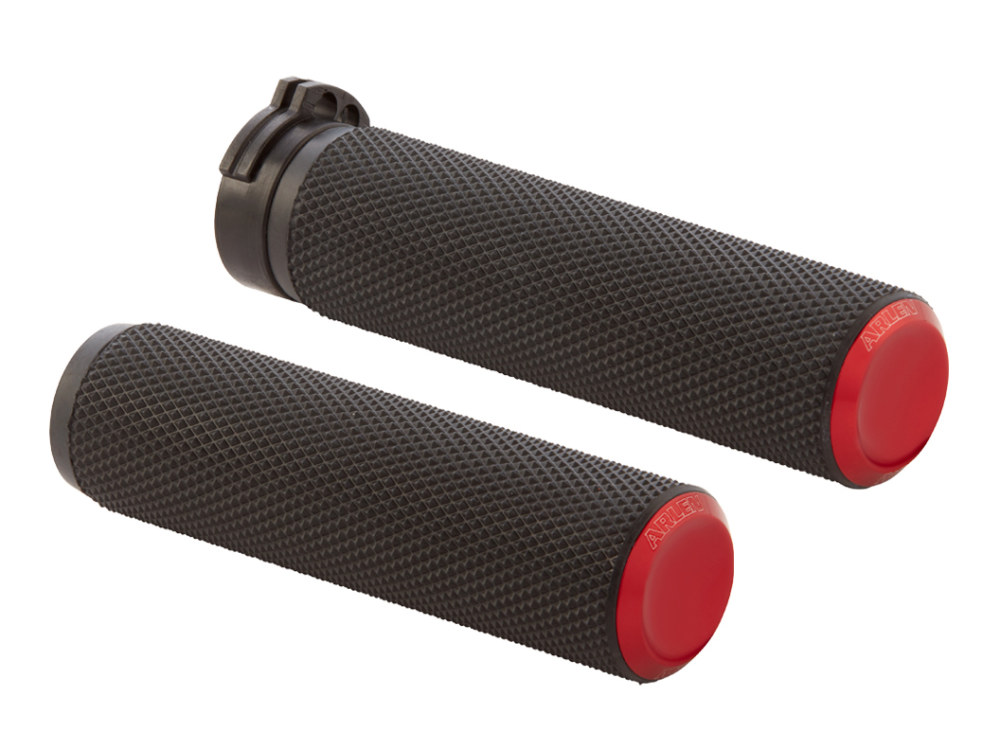 Knurled Fusion Handgrips – Red. Fits H-D with Throttle Cable.