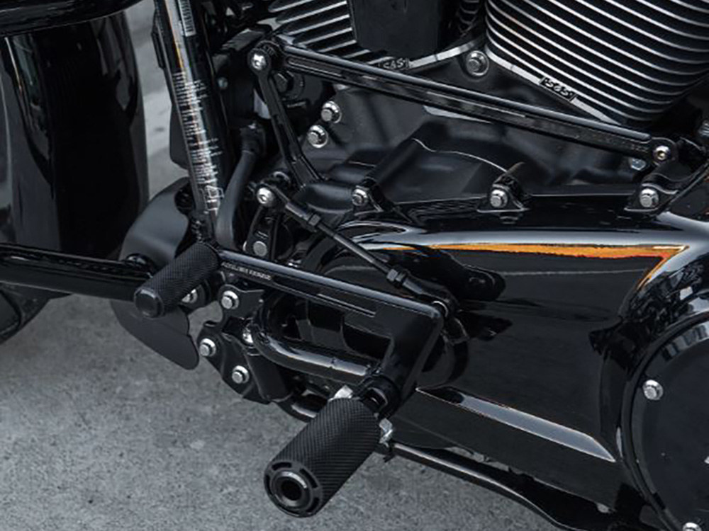 Mid Controls – Black. Fits Touring 2014-2023