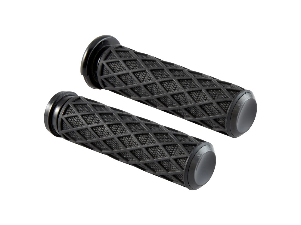 Diamond Handgrips – Black. Fits H-D 2008up with Throttle-by-Wire.