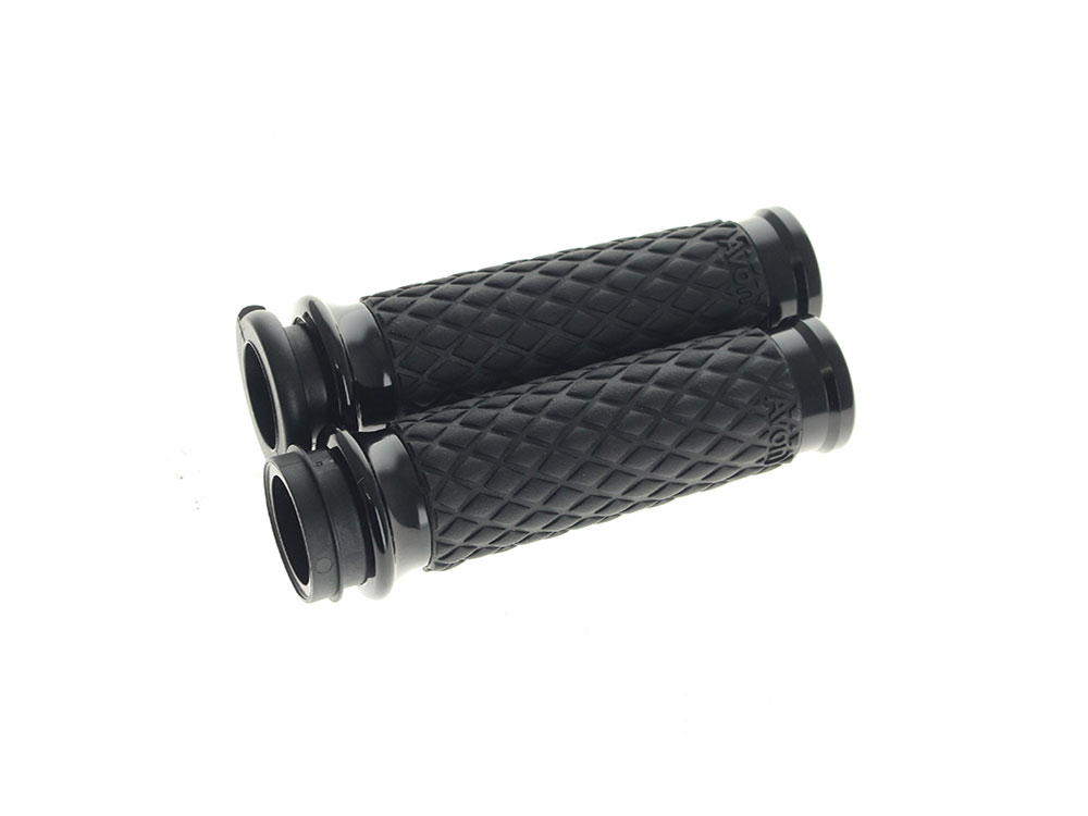 Diamond Contour Handgrips - Black. Fits Big Twin 2008-2024 with Throttle-by-Wire