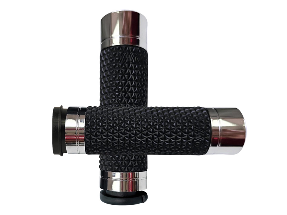 K25 Handgrips - Chrome. Fits Big Twin 2008-2024 with Throttle-by-Wire