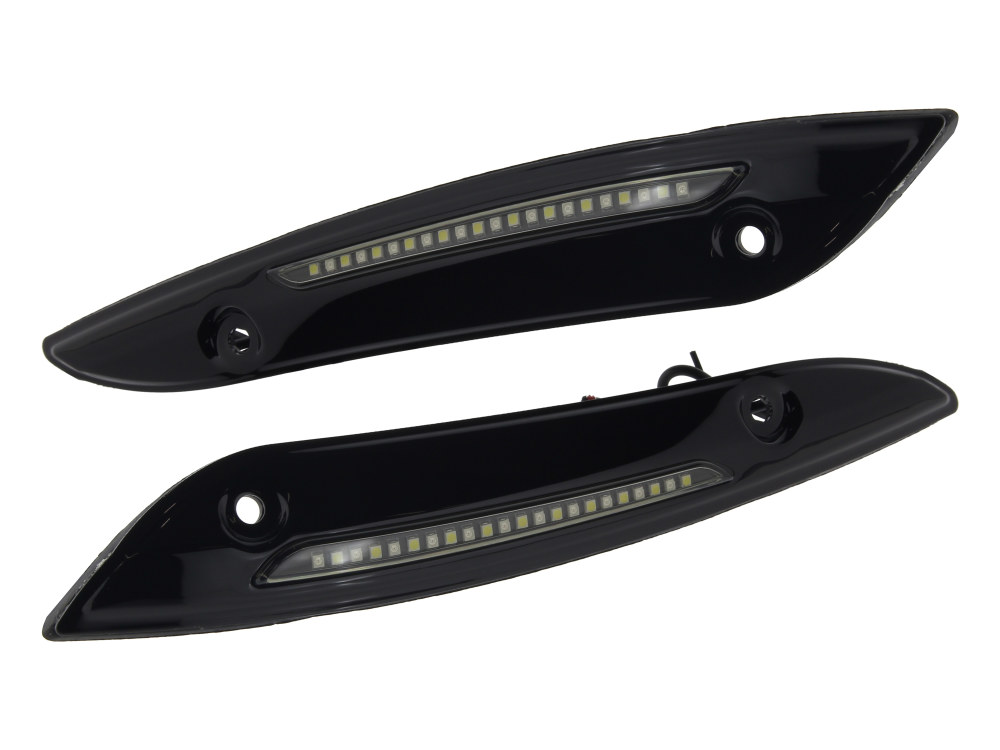 LED Dynamic Windshield Trim – Smoke Lens, Black Housing. With Sequential Amber Turn, White Run. Fits Road Glide 2015up.