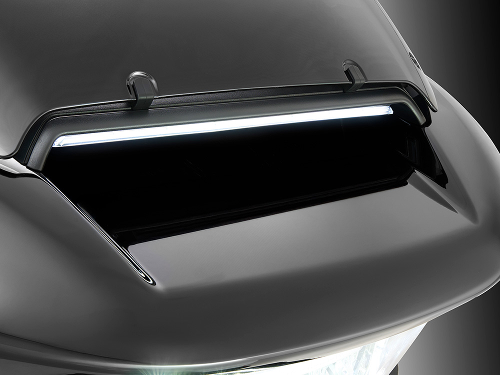 LED Fairing Vent Insert With Amber & White LED's - Gloss Black with Smoked Lens. Fits Road Glide 2024up & CVO Roadglide (inc 'STin.) 2023up.