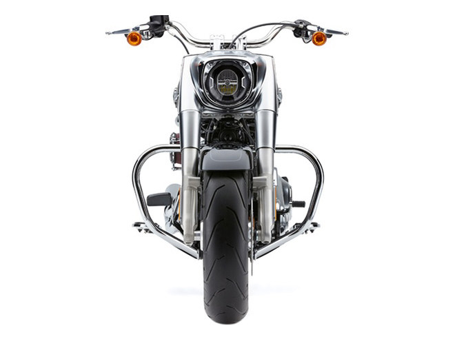 Engine Guard Freeway Bar - Chrome. Fits Softail Slim, Fat Bob, Deluxe, Sport Glide, Fat Boy, Heritage & Breakout 2018up.