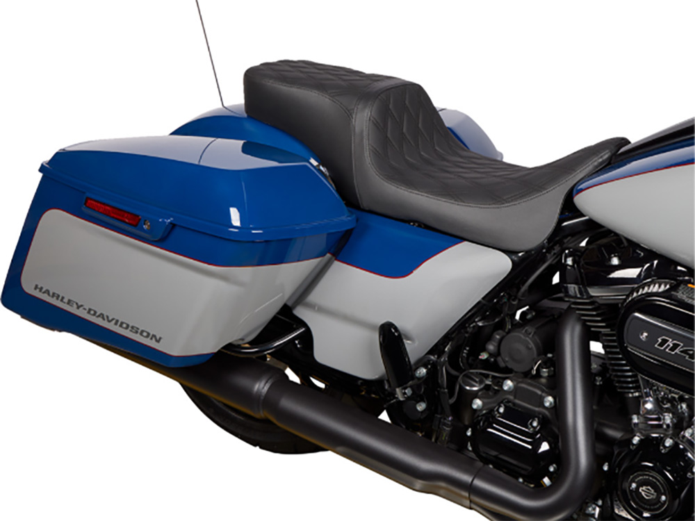 Drag Specialties Performance Predator 2up Dual Seat with Black Double Diamond Lattice Stitch. Fits Most Touring 2008-2024