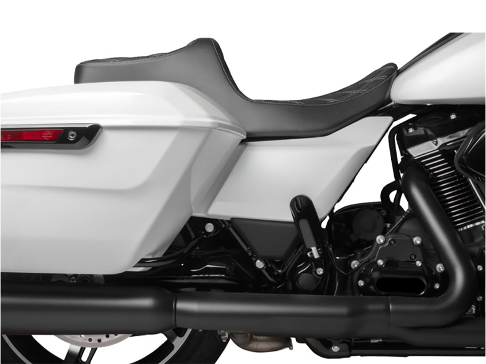 Predator 3 Dual Seat with Silver Double Diamond Lattice Stitch. Fits CVO Touring 2023up, Street Glide & Road Glide 2024up, Touring 2025up