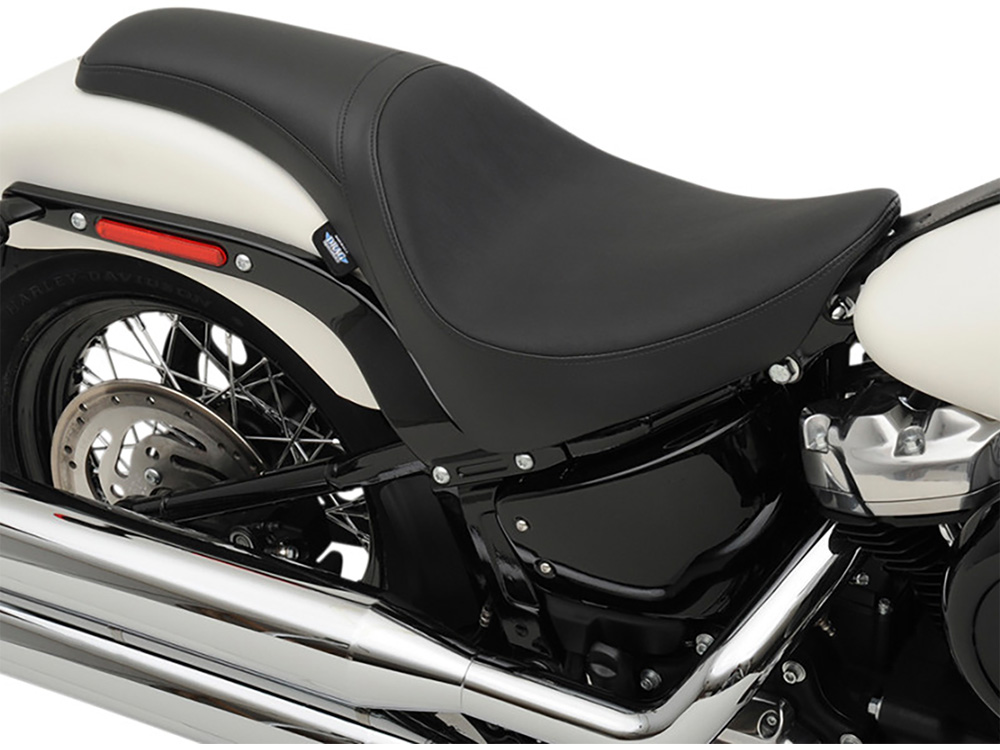Drag Specialties Predator Dual Seat – Smooth Solar Leather Black. Fits Softail Deluxe, Heritage Softail, Slim & Street Bob 2018up & Standard 2020up