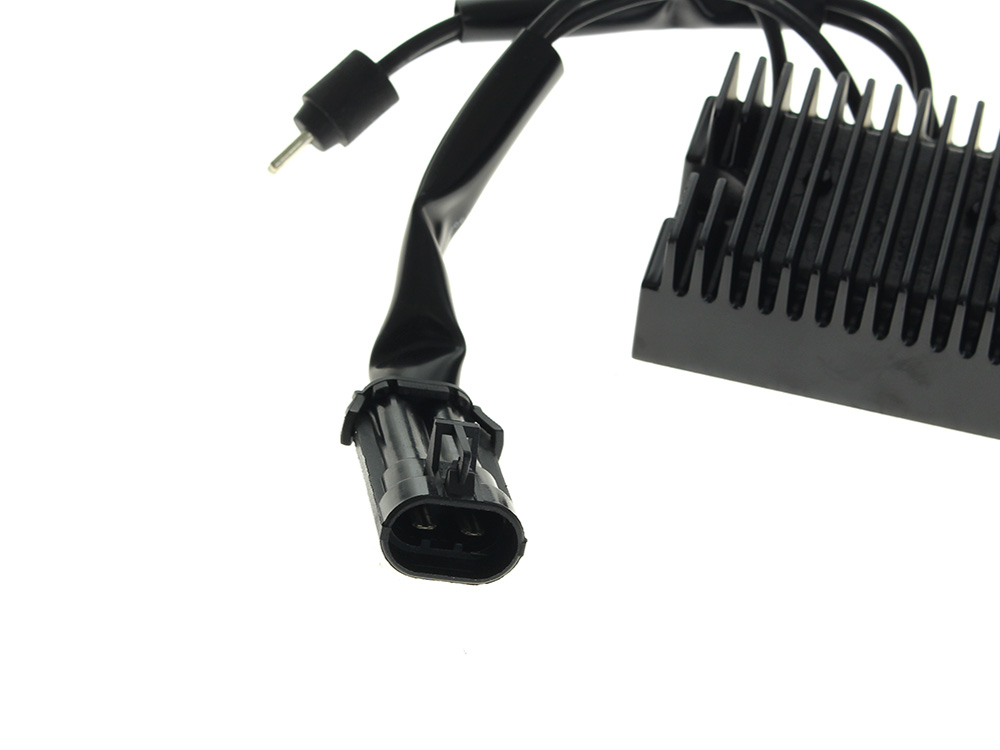 Drag Specialties Regulator. Fits Sportster 2004-2006