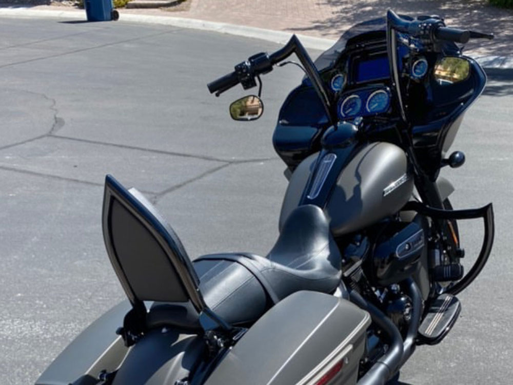 Diablo Sissy Bar Backrest – Gloss Black. Fits Touring 2009up.