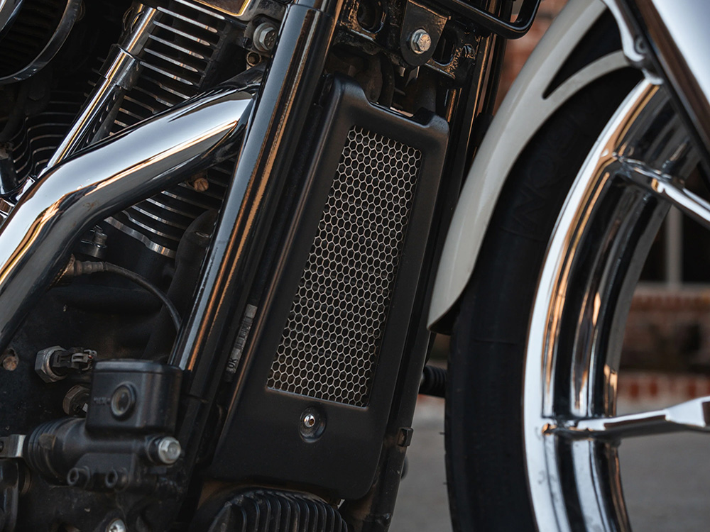 KLOCK WERKS Oil Cooler Guard – Chrome. Fits Softail 2018up