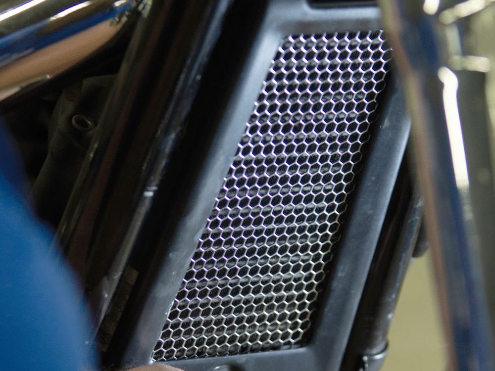 KLOCK WERKS Oil Cooler Guard – Chrome. Fits Softail 2018up