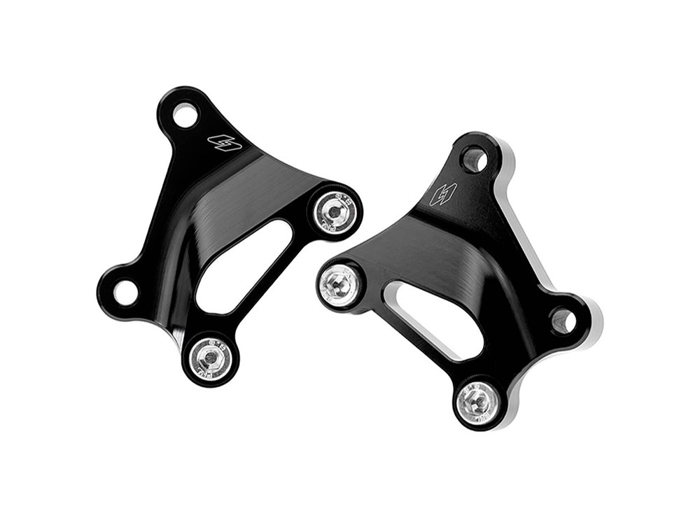 Left and Right Oversize Front Caliper Mounts – Black. Fits Softail 2015up and Touring 2008up.