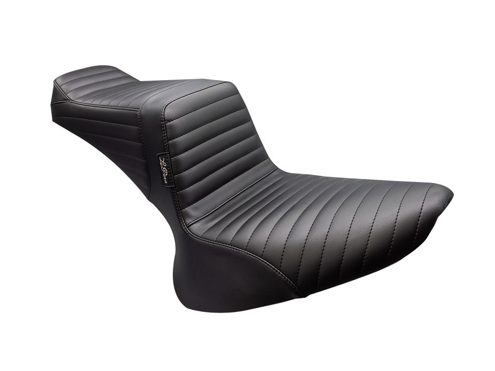 TailWhip Dual Seat - Pleated. Fits Softail 2000-2017 with 130 or 150 OEM Rear Tyre.