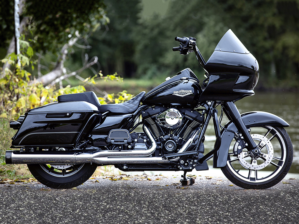 Step-Up LS Dual Seat with Black Double Diamond Lattice Stitch. Fits Most Touring 2008-2024