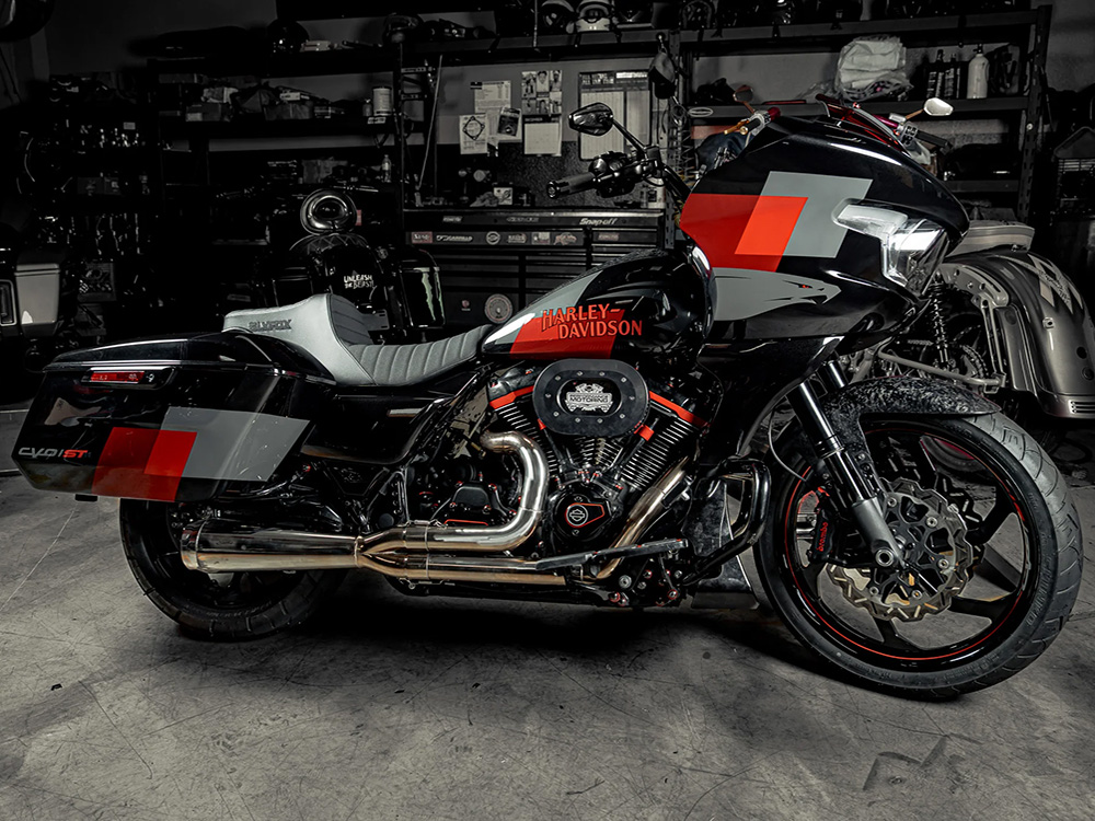 SLYFOX Highnoon Tuck N Roll Dual Seat. Fits CVO Touring 2023up, Street Glide & Road Glide 2024up, Touring 2025up