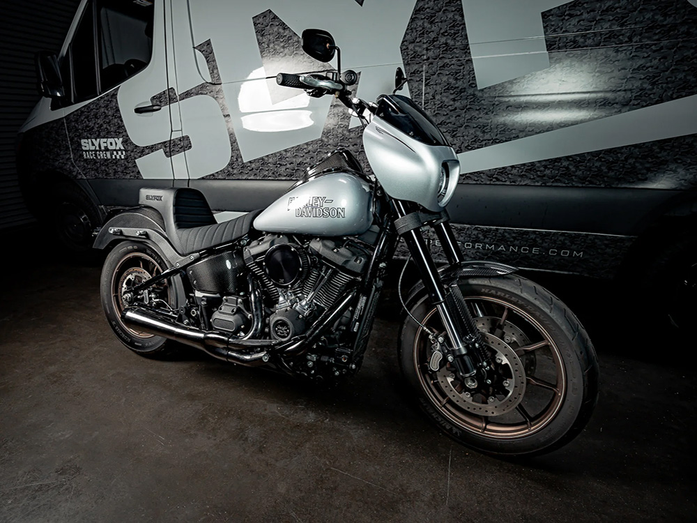 SLYFOX Carbon Front Fender – Gloss Finish. Fits Softail Low Rider S 2020up & Low Rider ST 2022up with 19in. front Wheel