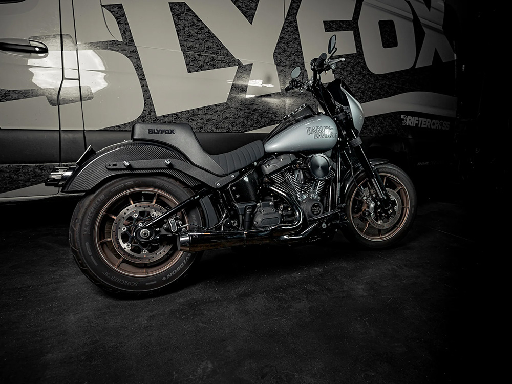 SLYFOX Carbon Rear Fender – Gloss Finish. Fits Softail Low Rider 2018-2020, Low Rider S 2020up & Low Rider ST 2022up