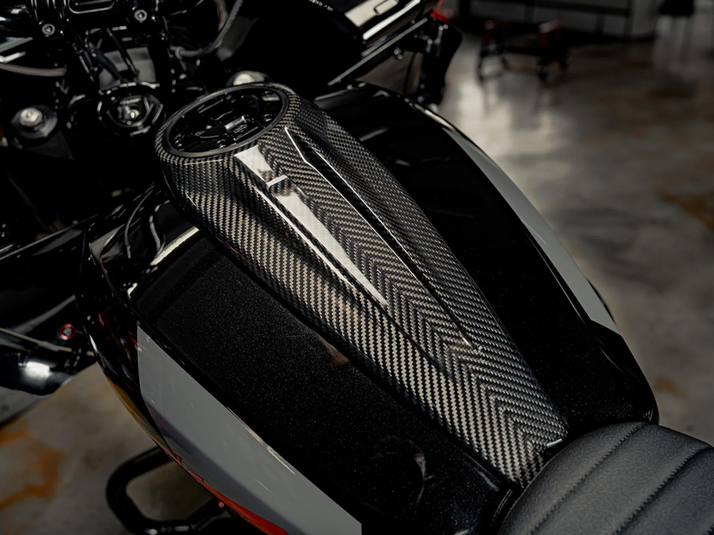 SLYFOX Carbon Dash – Gloss Finish. Fits CVO Touring 2023up, Street Glide & Road Glide 2024up, Touring 2025up