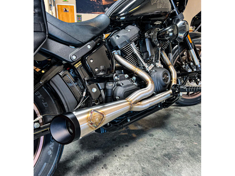2-into-1 Cutback Exhaust - Stainless Steel with Black End Cap. Fits Softail 2018up Non-240 Rear Tyre Models.