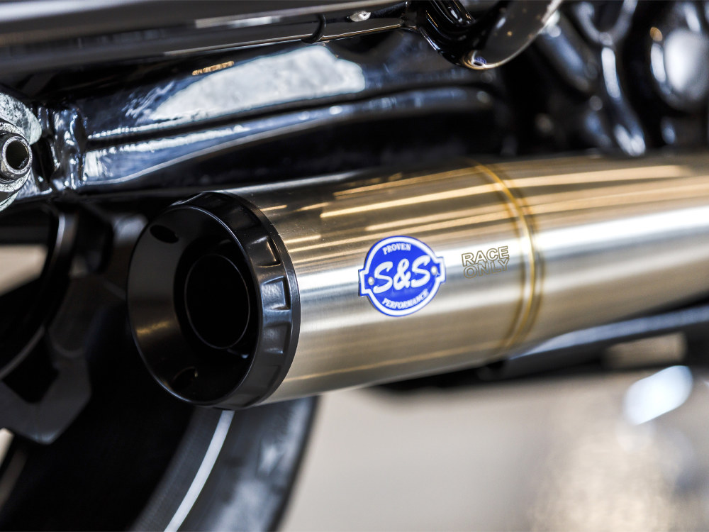 2-into-1 Diamondback Exhaust - Stainless with Black End Cap. Fits Touring 2017up.