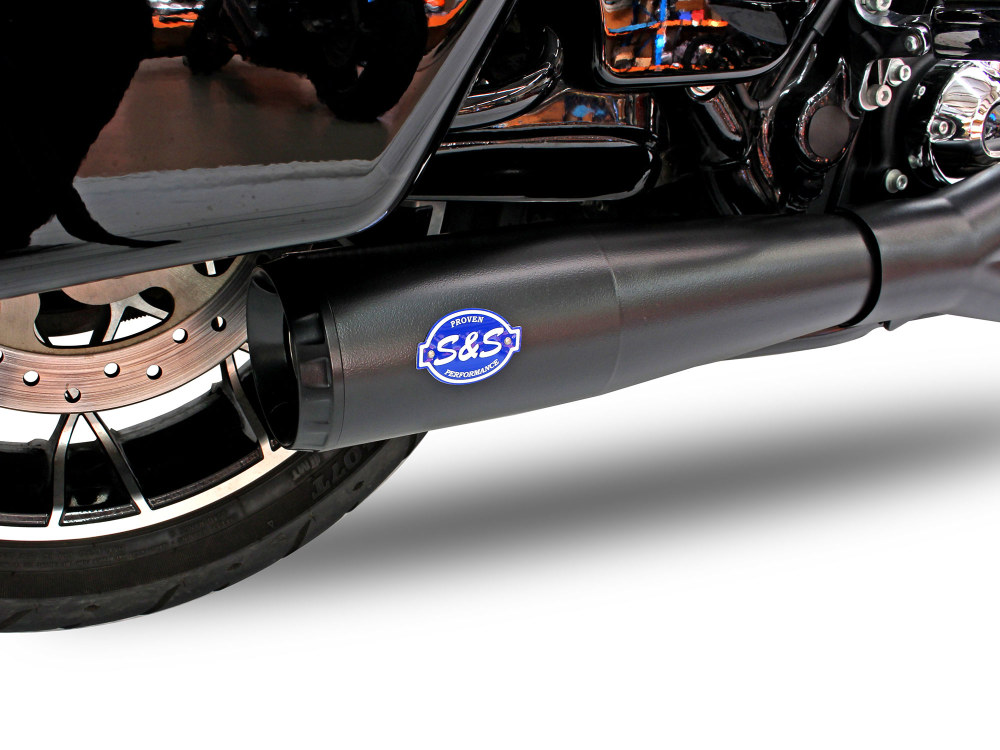 2-into-1 Diamondback Exhaust - Black with Black End Cap. Fits Touring 2017up.